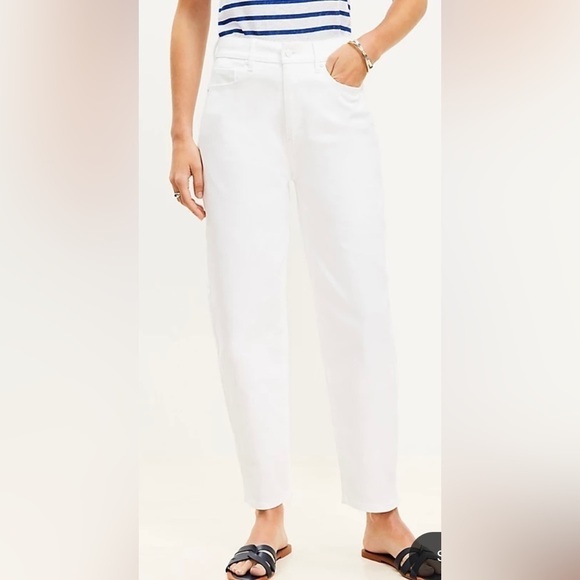 Ann Taylor Loft White Modern Straight Jeans Size 28/6 - Picture 2 of 8